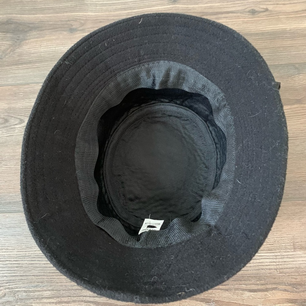 Hat - Picture 5 of 7